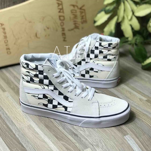NWT VANS SK8-HI Checker Flame Classic W AUTHENTIC - Picture 3 of 8